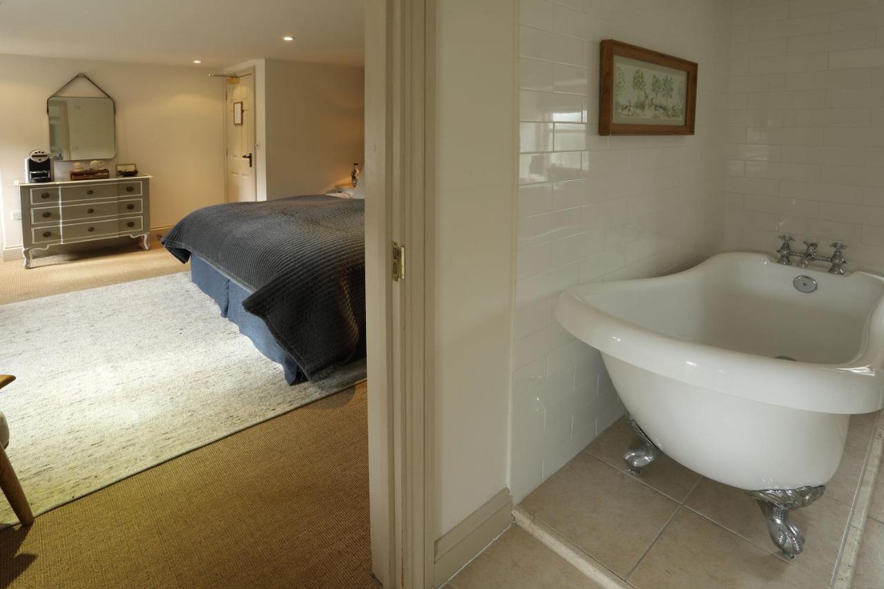 The Feathered Nest Inn Westcote 외부 사진